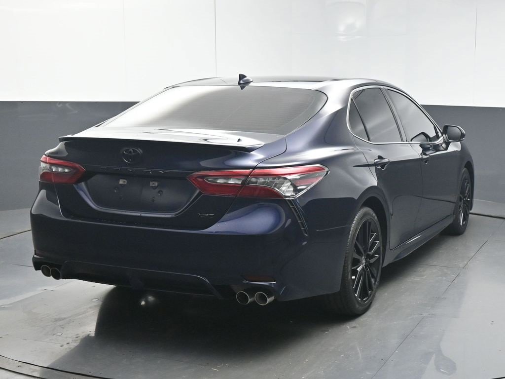 Used 2021 Toyota Camry XSE image 7