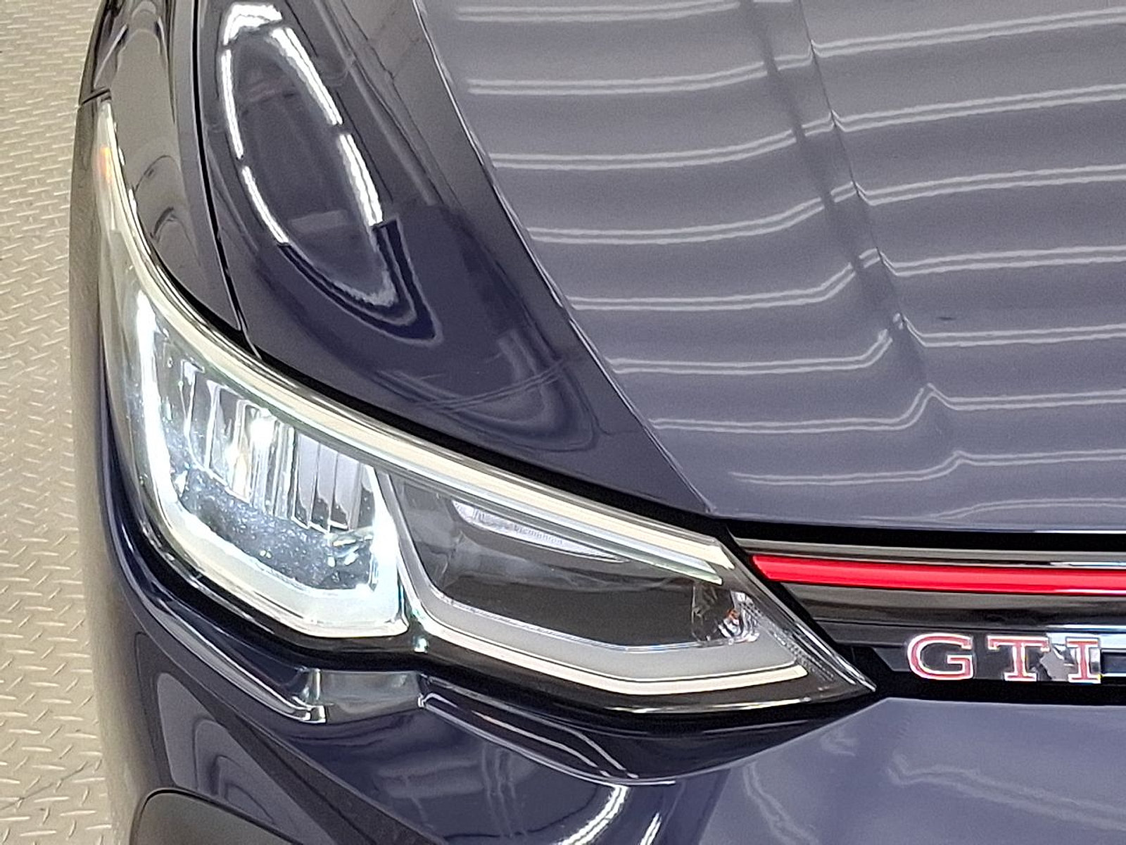 Used 2022 Volkswagen GTI S FWD image 31