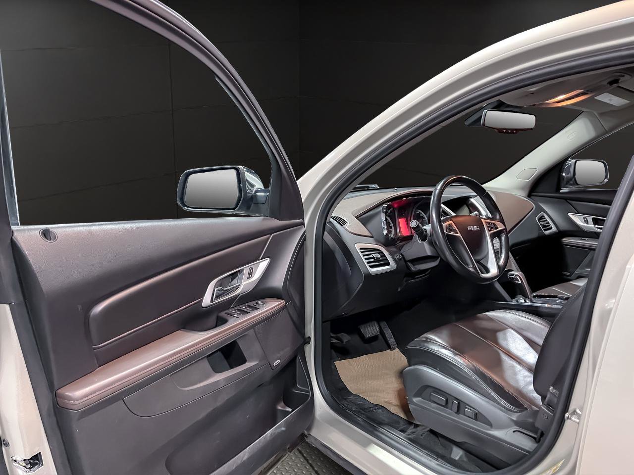 Used 2015 GMC Terrain SLT w/ Chrome Edition image 22