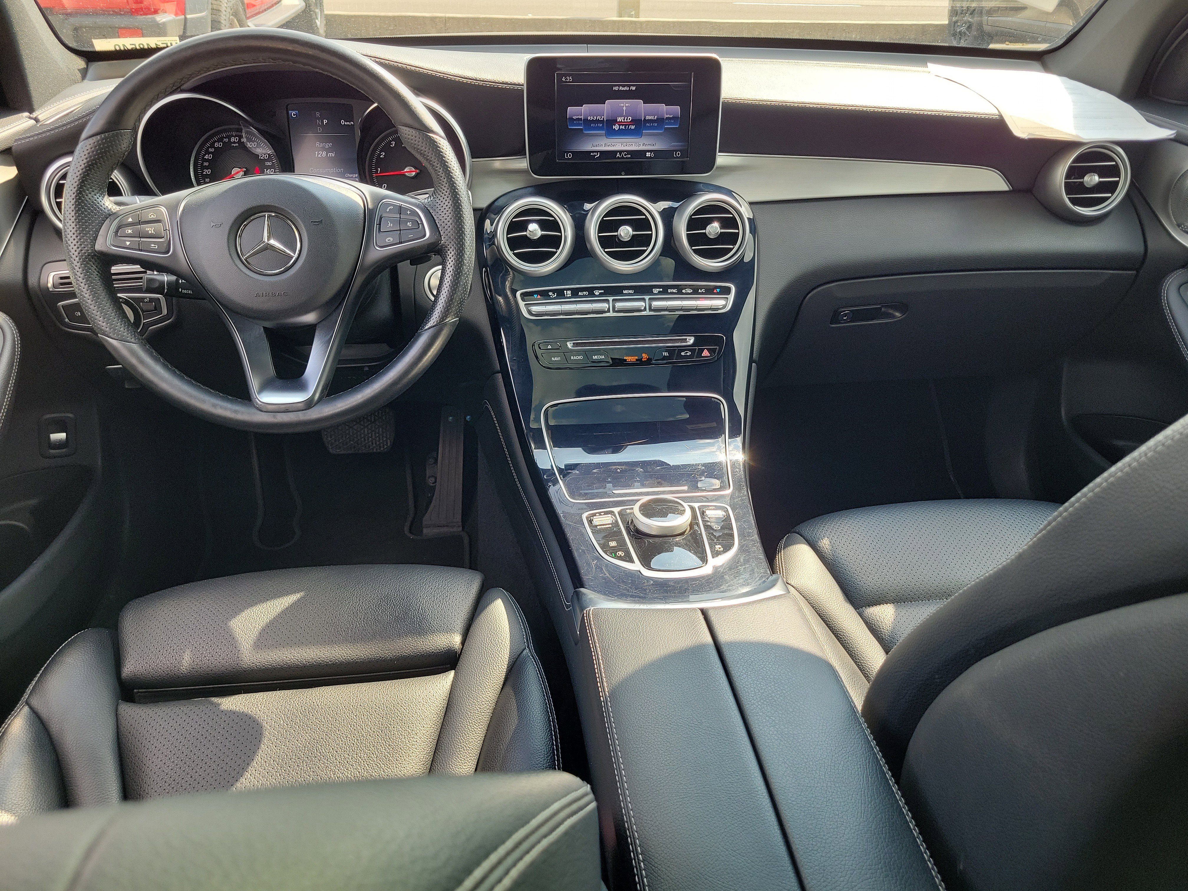 Used 2017 Mercedes-Benz GLC 300 4MATIC image 14
