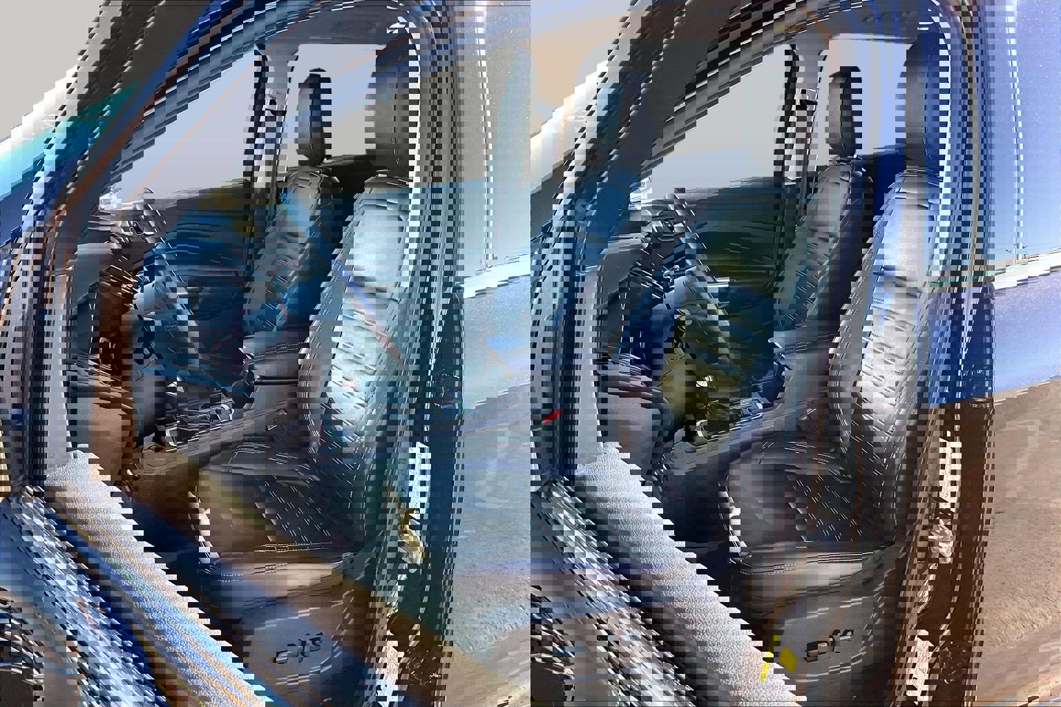 Used 2019 Ford Escape SEL image 25