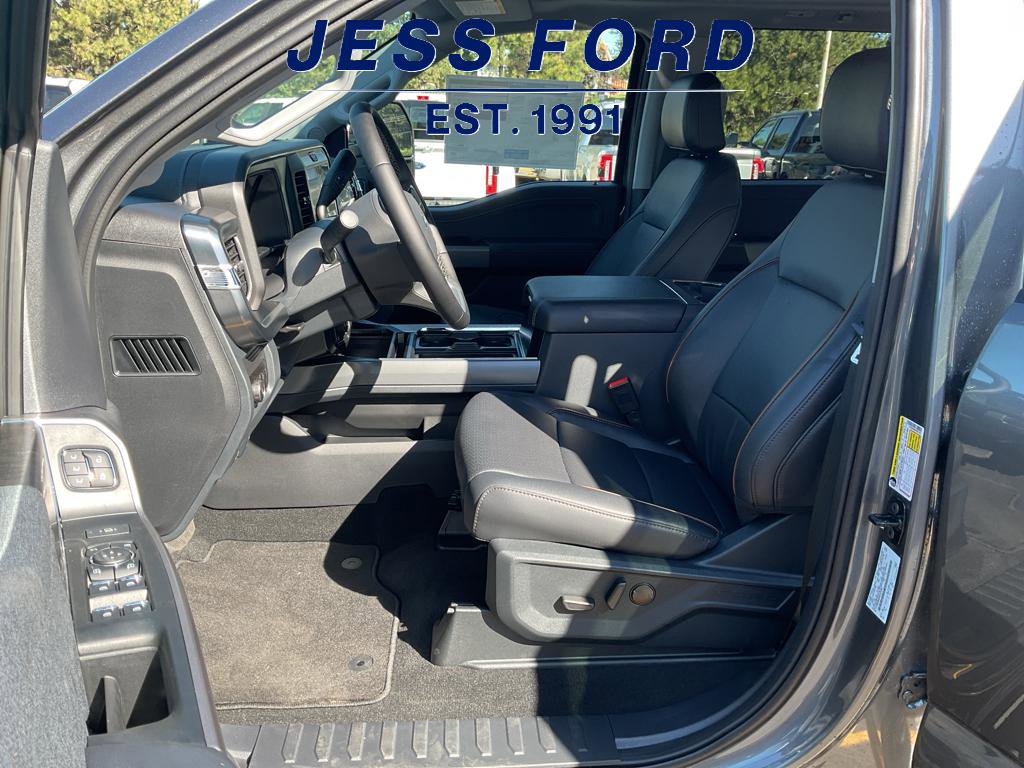 New 2025 Ford F350 Lariat image 13