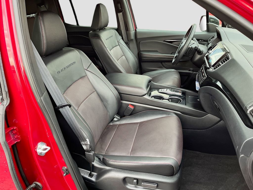 Used 2025 Honda Ridgeline Black Edition image 30