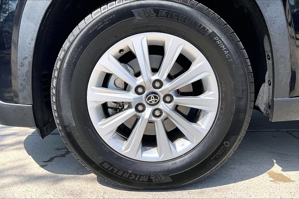 Used 2025 Toyota Grand Highlander AWD image 11