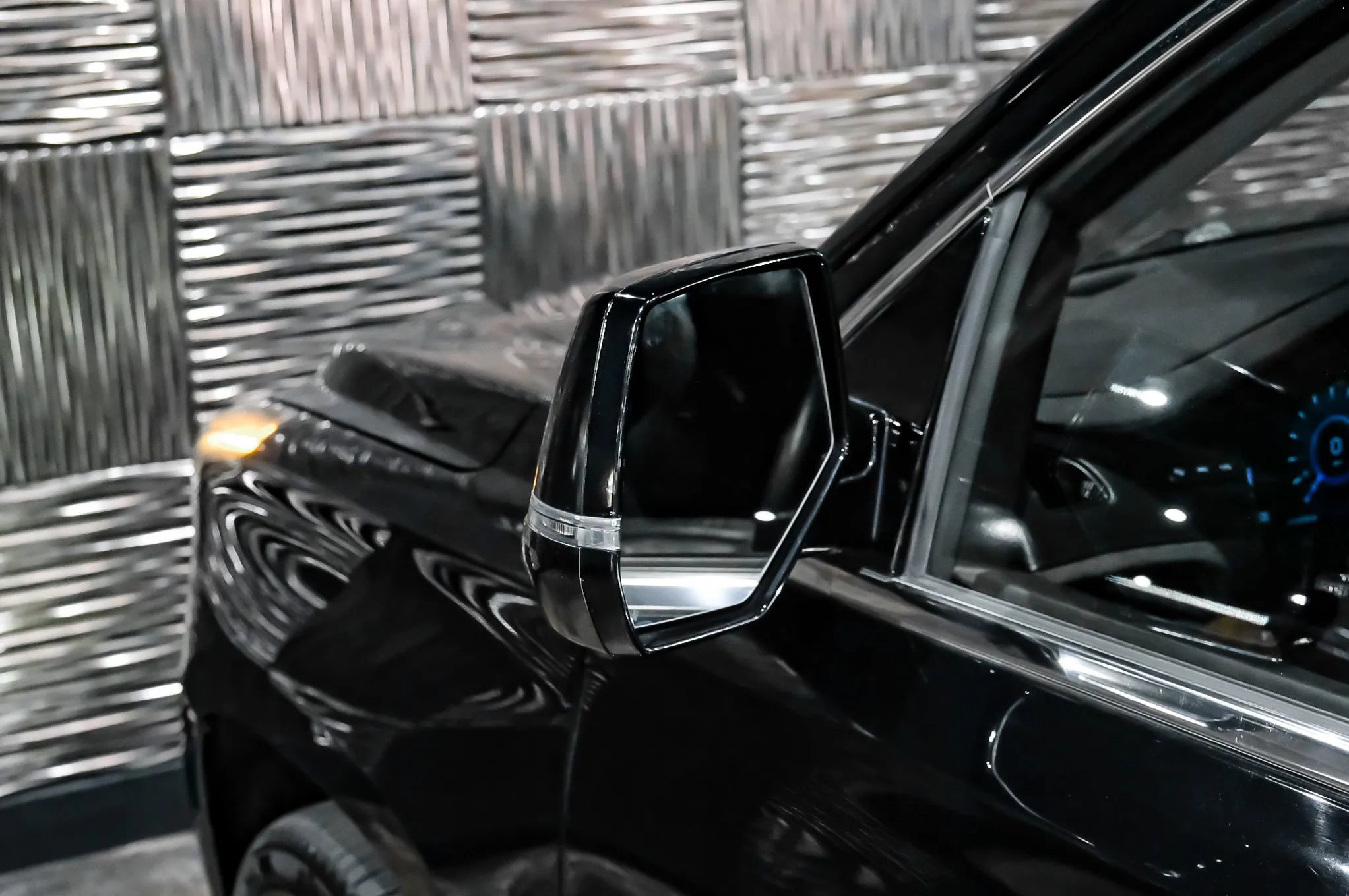 Used 2017 Cadillac Escalade ESV Luxury RWD image 51