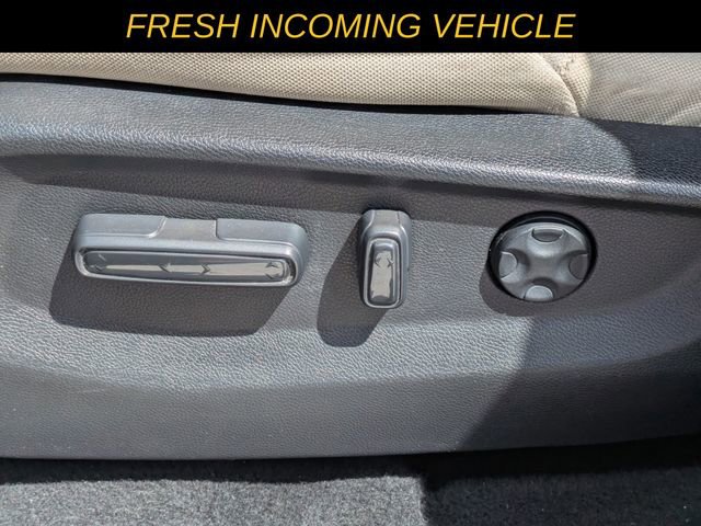 Used 2018 Honda CR-V EX image 16