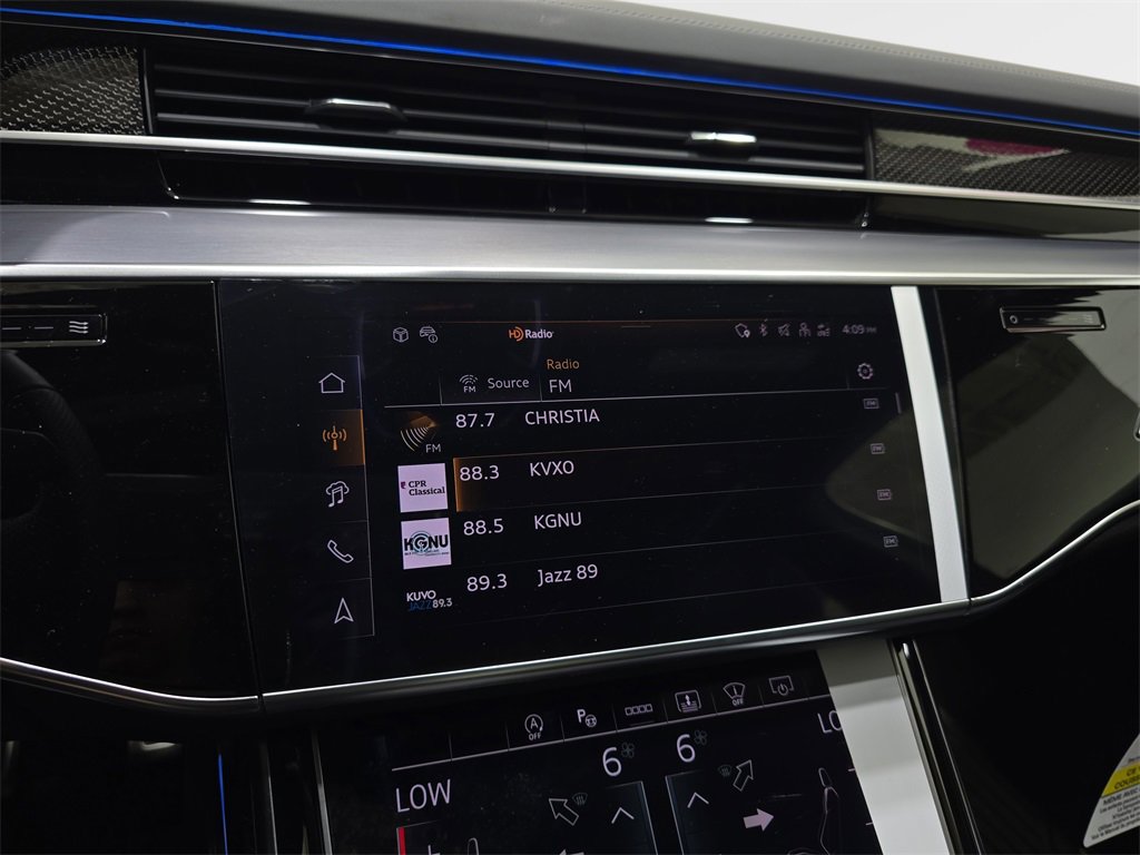 New 2025 Audi S8 image 21