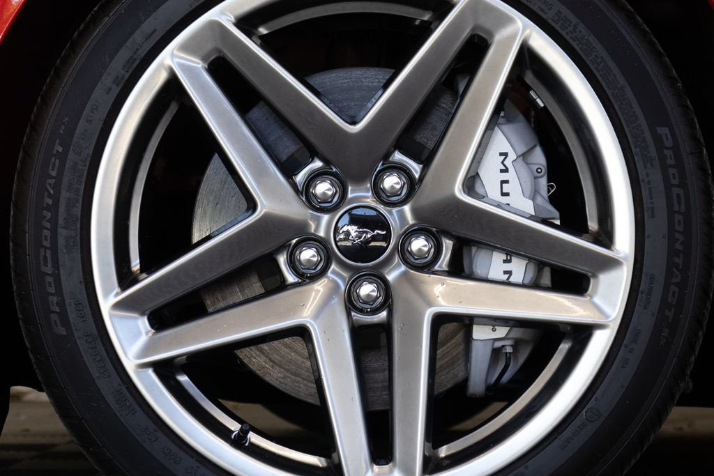 Used 2025 Ford Mustang GT RWD image 10