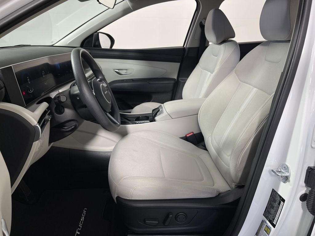 Certified 2025 Hyundai Tucson SEL FWD image 12