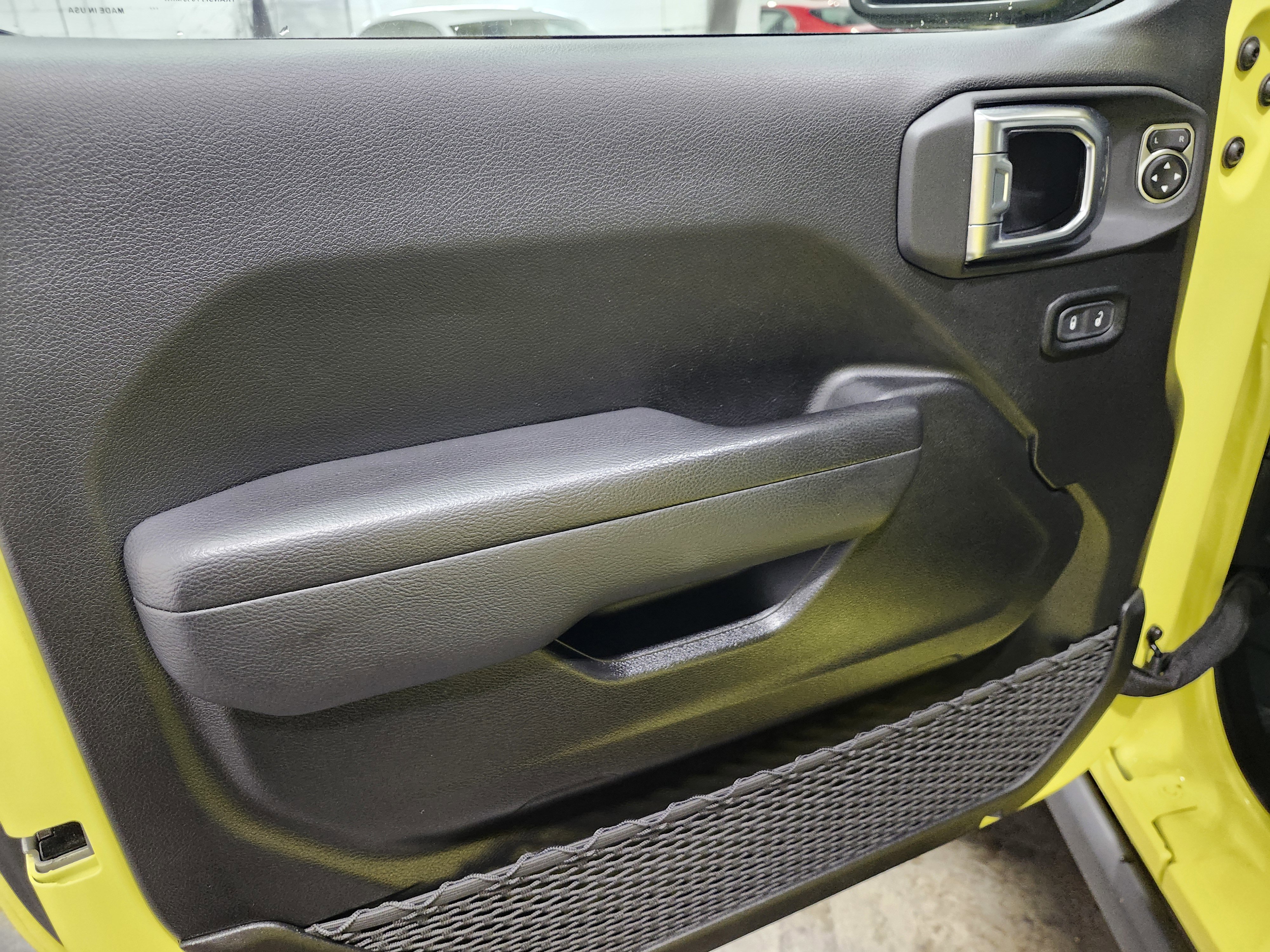 Used 2024 Jeep Wrangler Unlimited Rubicon 4xe w/ Safety Group image 17