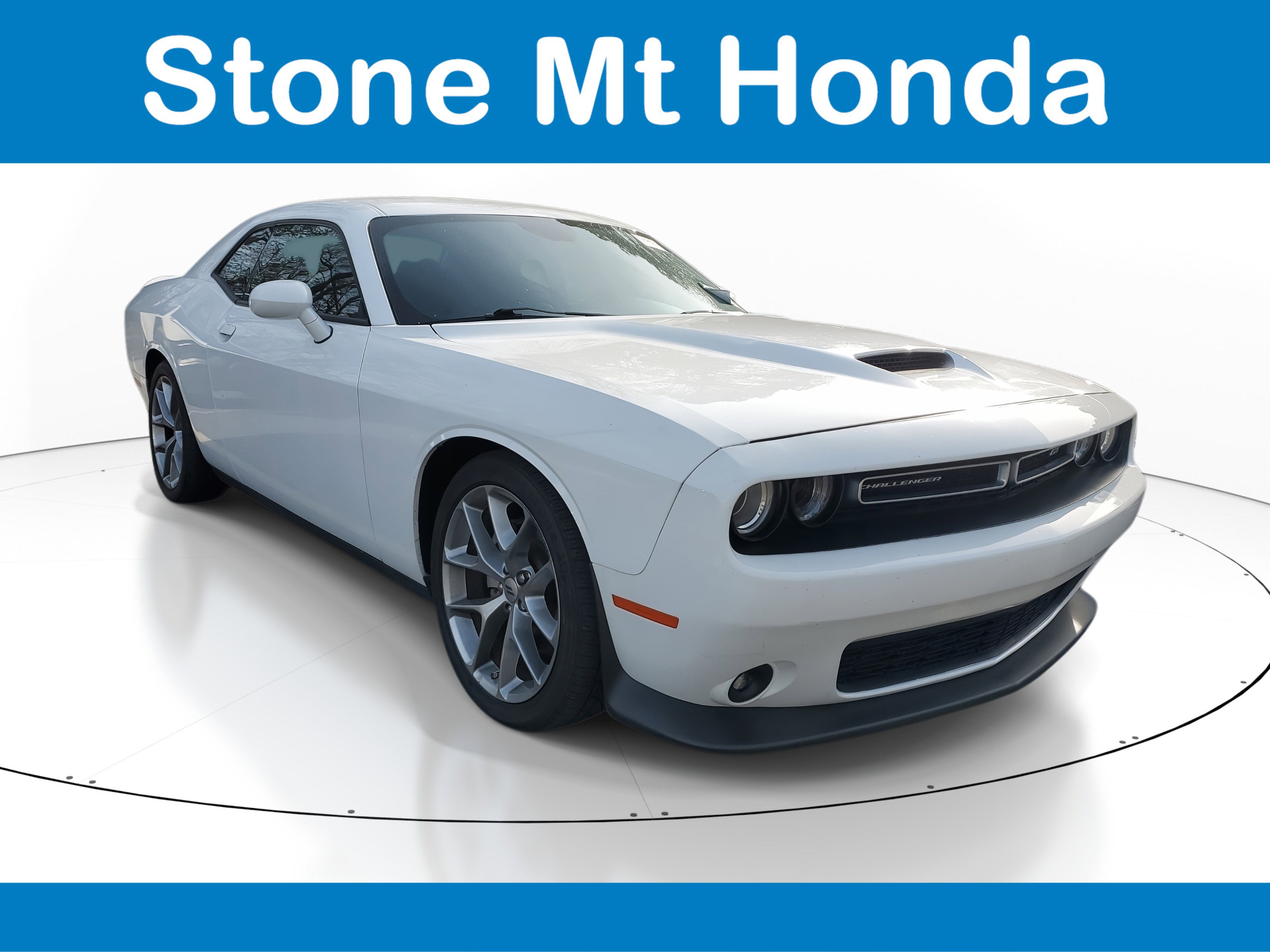 Used 2022 Dodge Challenger GT image 1