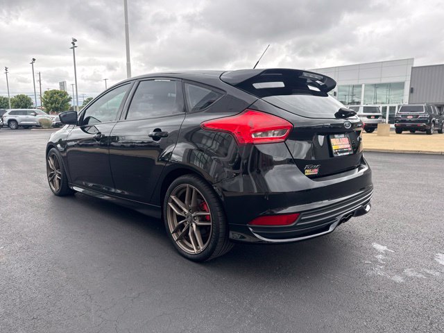 Used 2016 Ford Focus ST FWD image 5