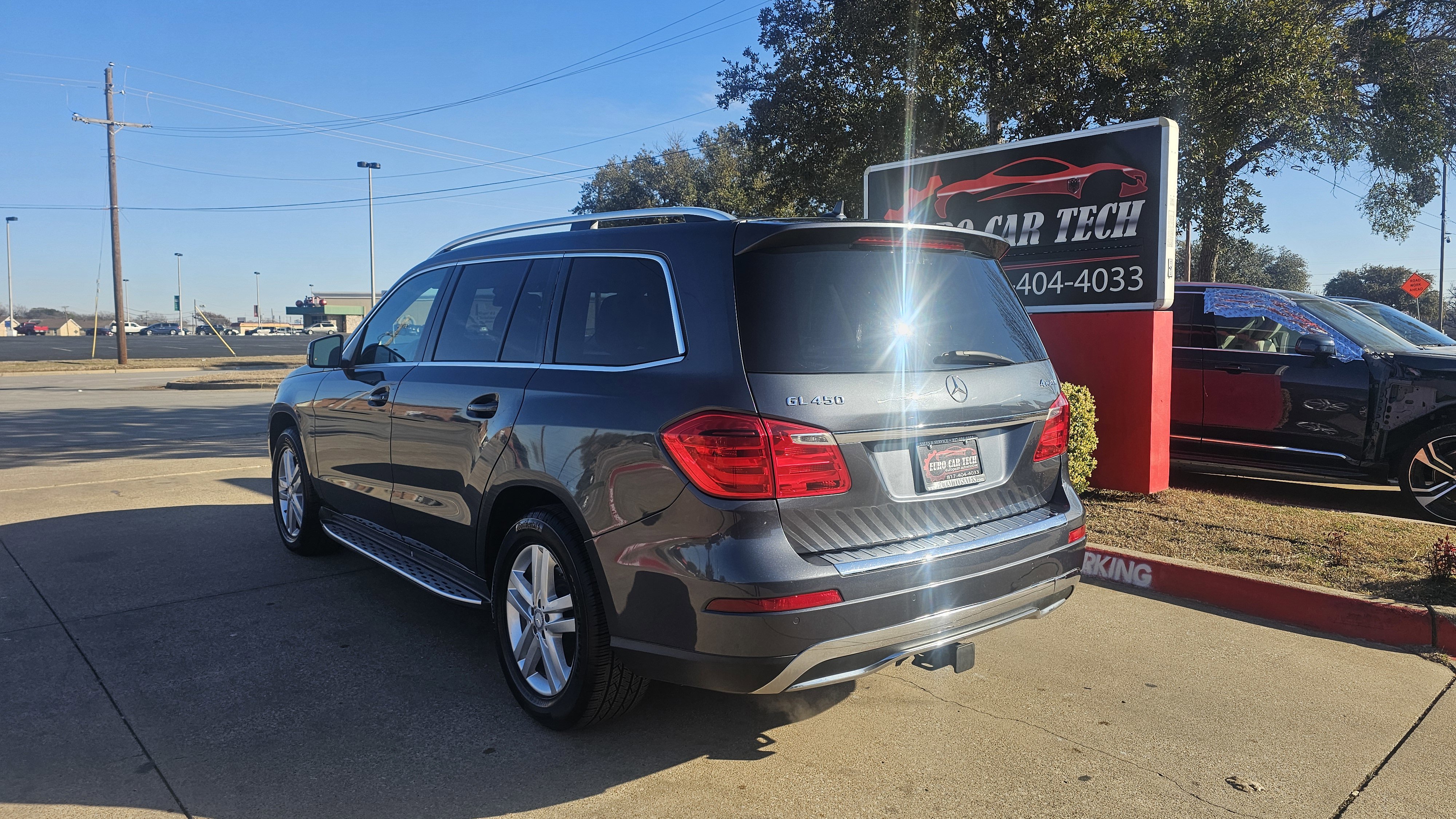 Used 2014 Mercedes-Benz GL 450 4MATIC 4dr GL 450 w/ Driver Assistance Package image 3