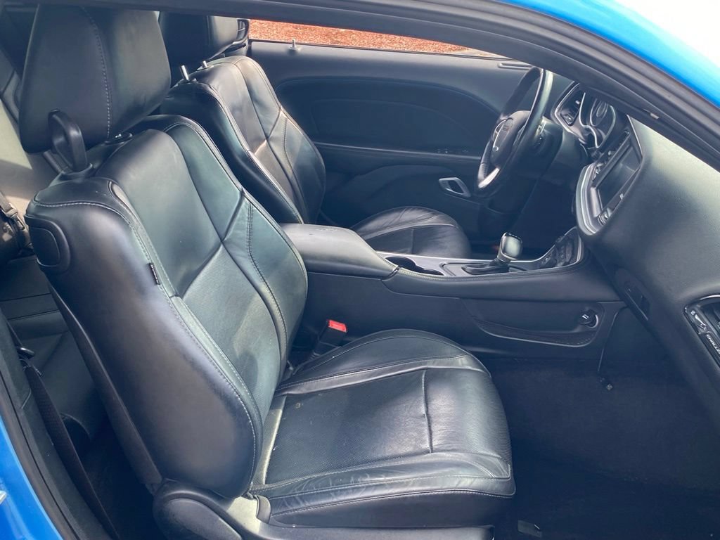 Used 2015 Dodge Challenger R/T Plus RWD image 15