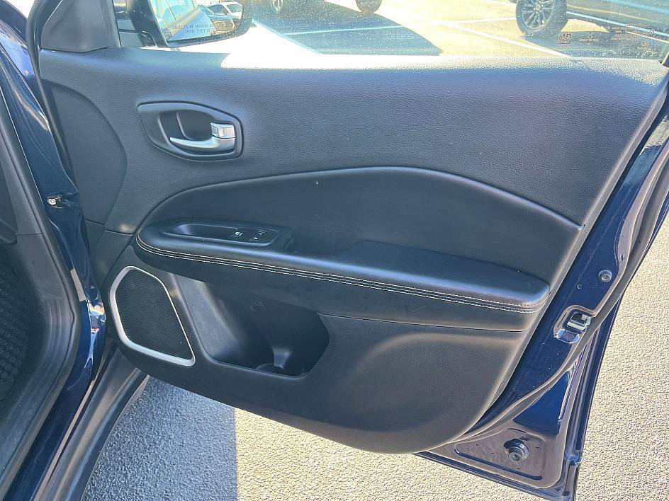 Used 2020 Jeep Compass Latitude w/ Cold Weather Group image 27