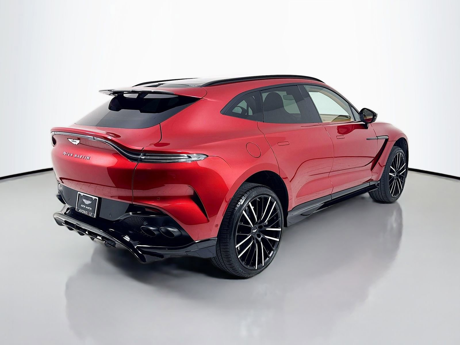Used 2024 Aston Martin DBX 707 image 7