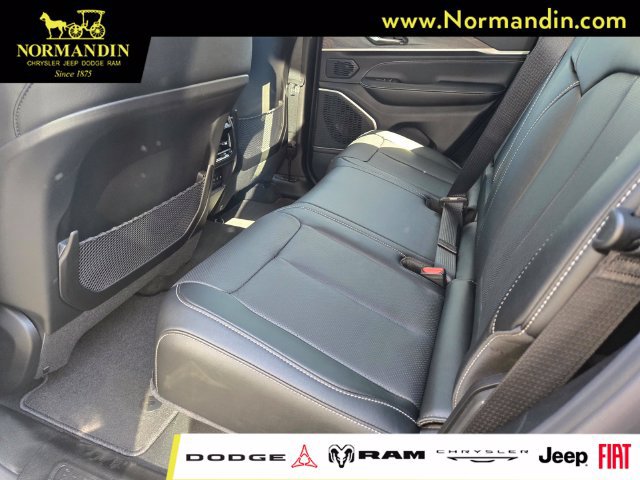 New 2026 Jeep Grand Cherokee Limited AWD/4WD image 8