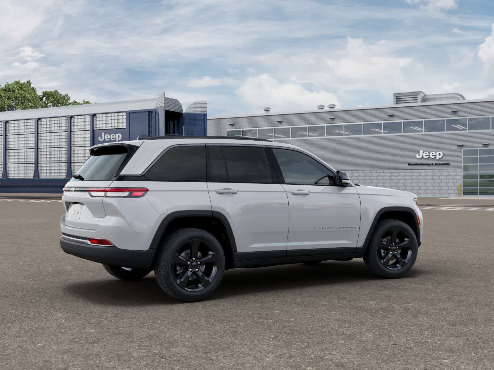 New 2026 Jeep Grand Cherokee Limited w/ Limited Altitude Package AWD/4WD image 4