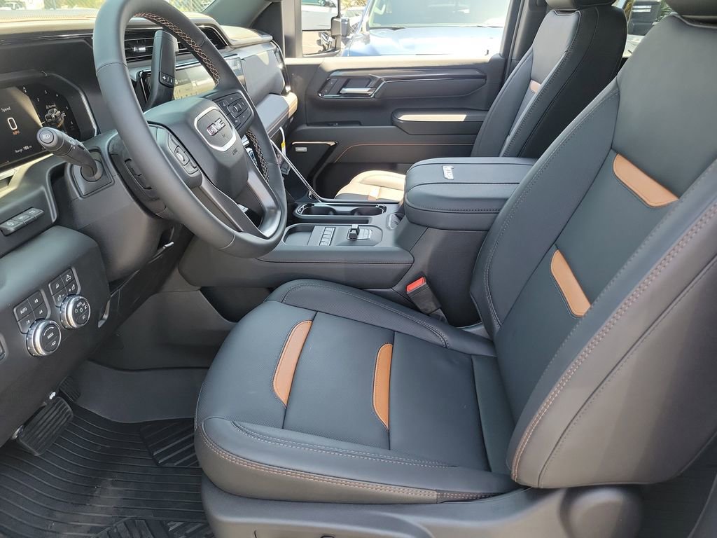 New 2026 GMC Sierra 2500 AT4 w/ AT4 Premium Plus Package AWD/4WD image 9