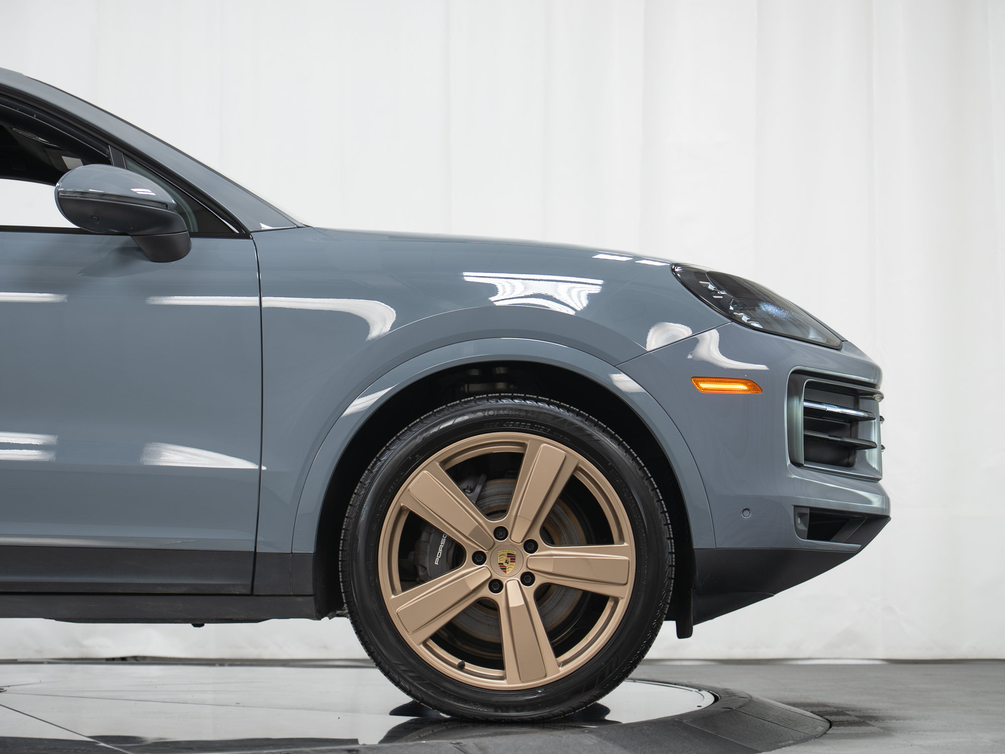 Certified 2024 Porsche Cayenne Coupe AWD/4WD image 11