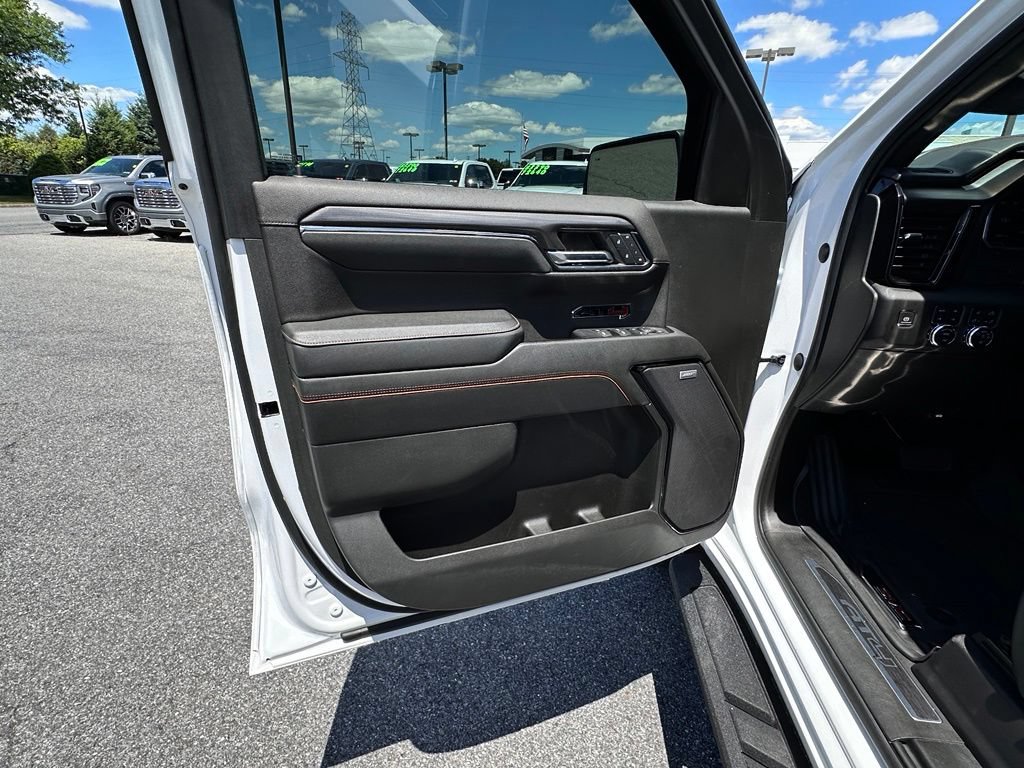 Used 2024 GMC Sierra 1500 AT4 w/ AT4 Premium Package AWD/4WD image 23