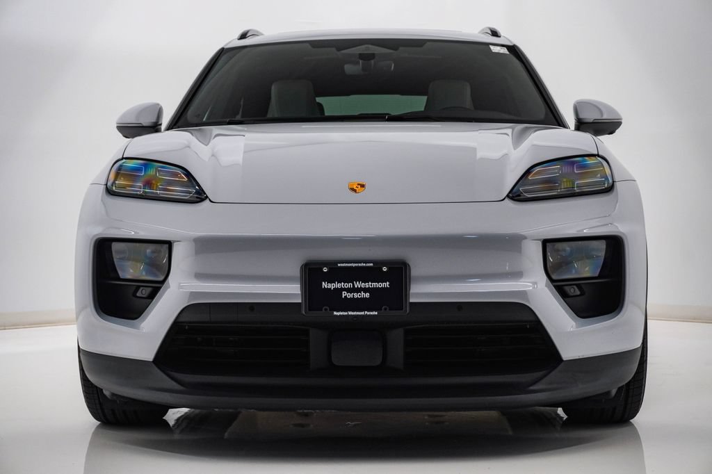 Certified 2025 Porsche Macan 4 Electric AWD/4WD image 6