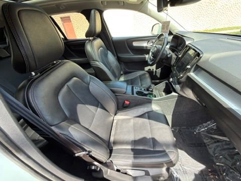 Used 2019 Volvo XC40 T5 Momentum AWD/4WD image 30