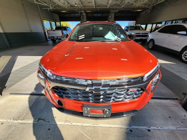 Used 2024 Chevrolet Trax RS w/ Driver Confidence Package FWD video 2