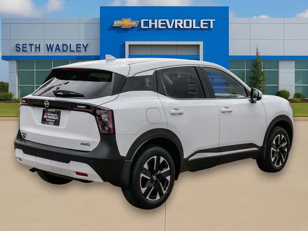 Used 2025 Nissan Kicks SV image 7