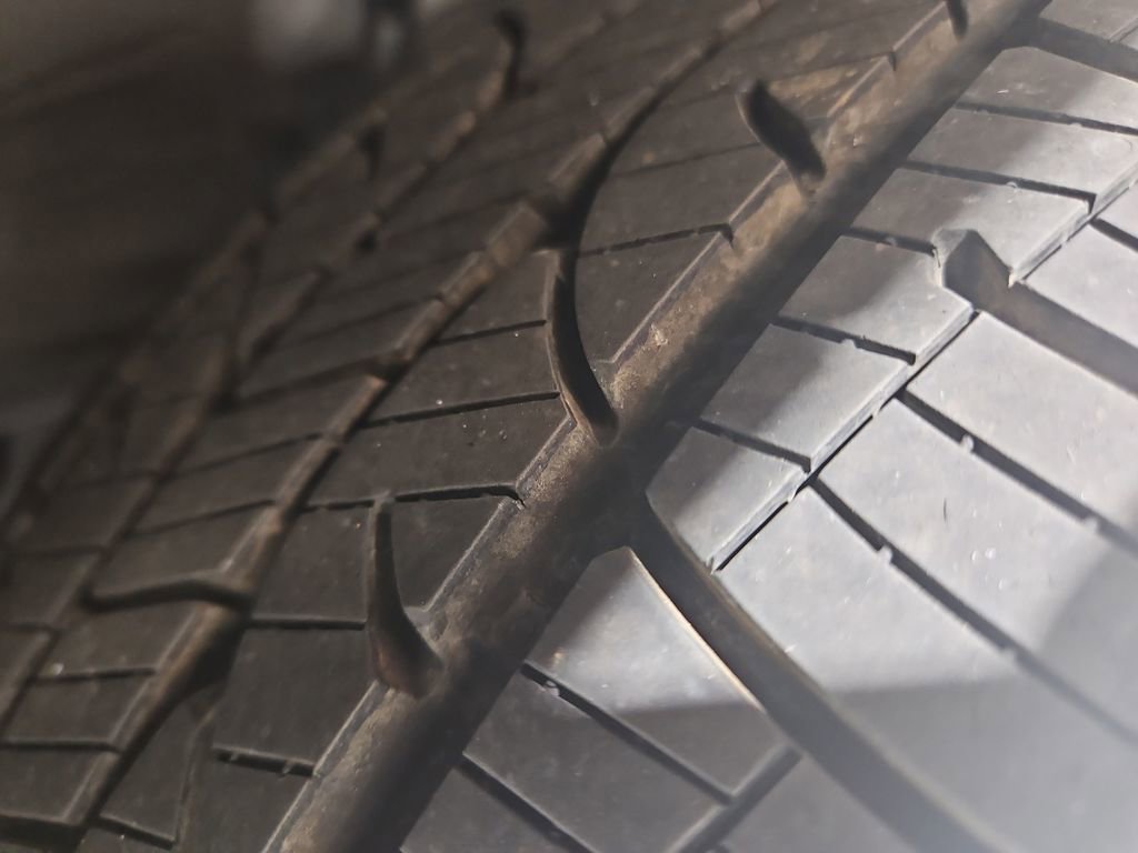 Used 2019 Toyota Sienna LE w/ LE Preferred Package FWD image 27