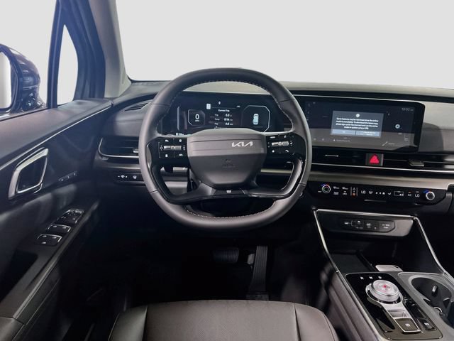 New 2027 Kia Carnival SX w/ Dark Edition Package FWD image 24