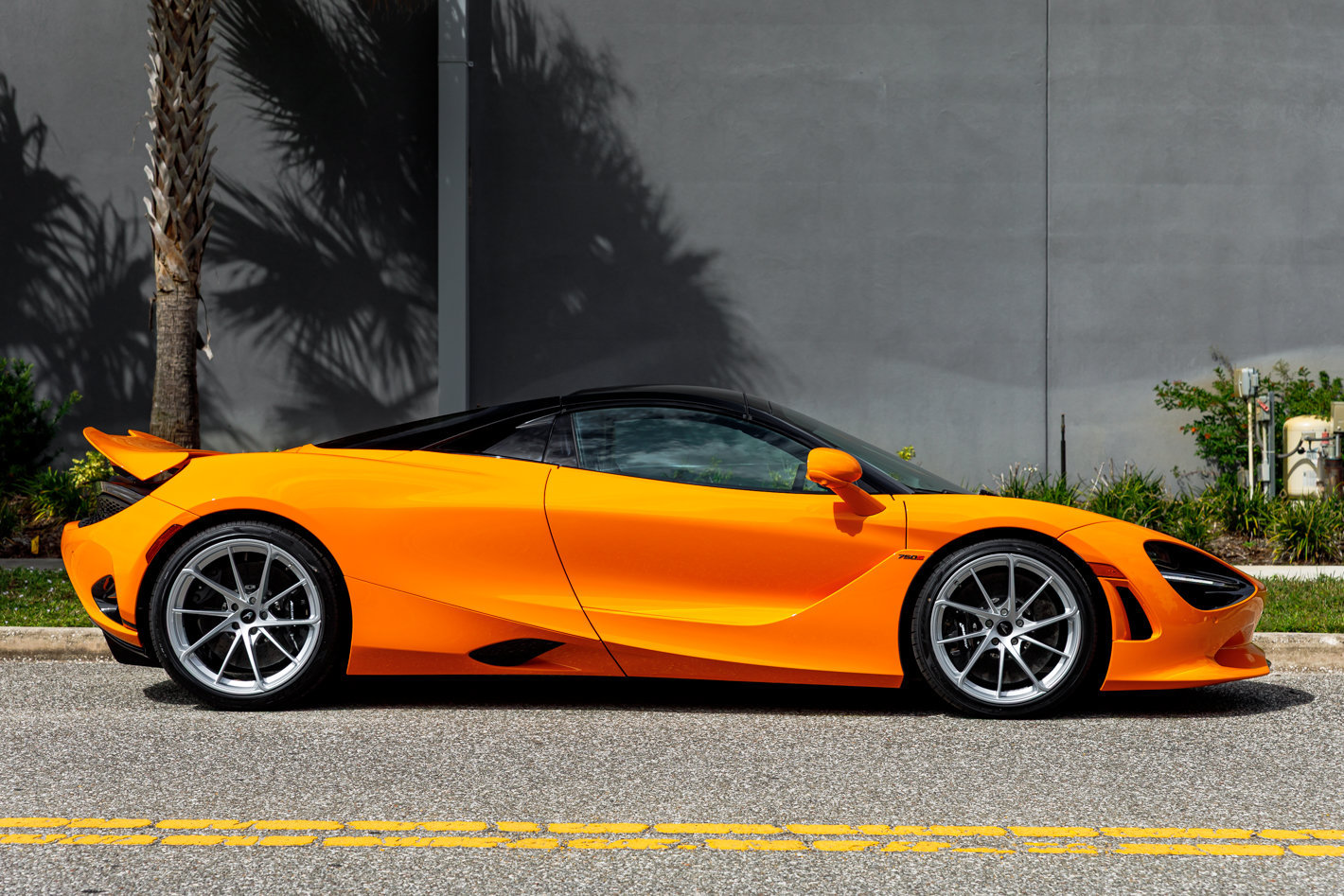 New 2027 McLaren 750S Spider RWD image 23