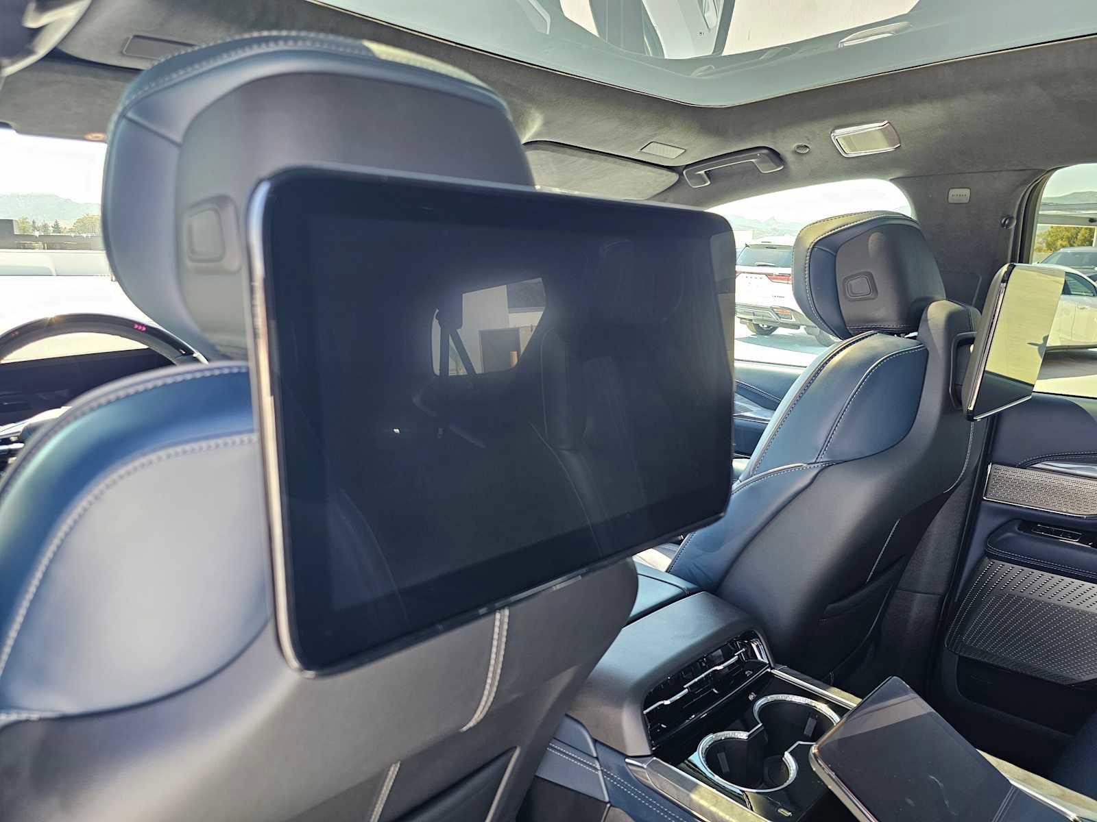 New 2026 Cadillac Escalade IQL Sport 2 AWD/4WD image 22