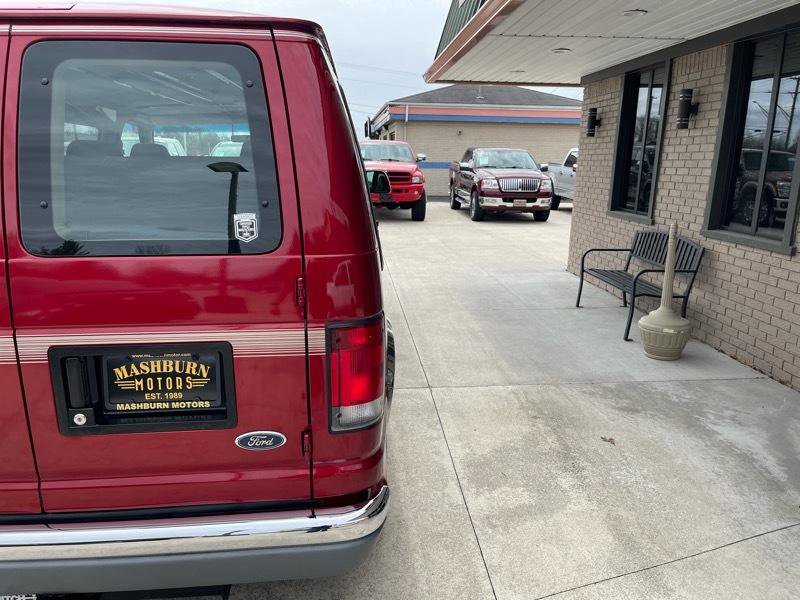 Used 1999 Ford E-150 and Econoline 150 RWD image 11