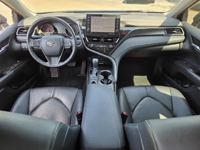 Used 2023 Toyota Camry XSE FWD image 8
