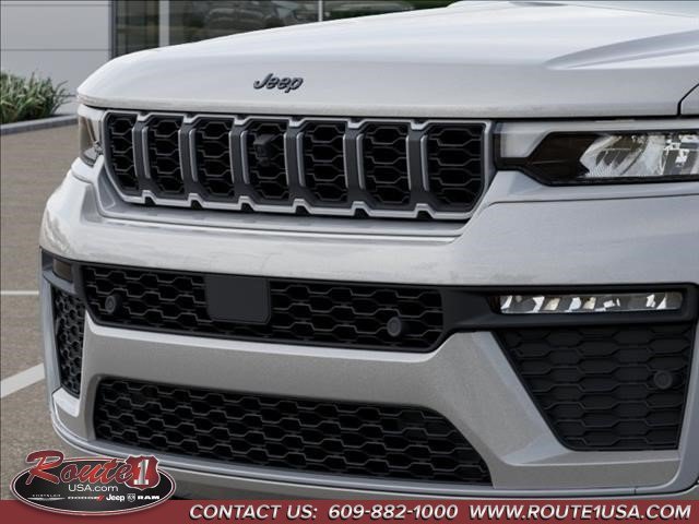 New 2026 Jeep Grand Cherokee Limited AWD/4WD image 12