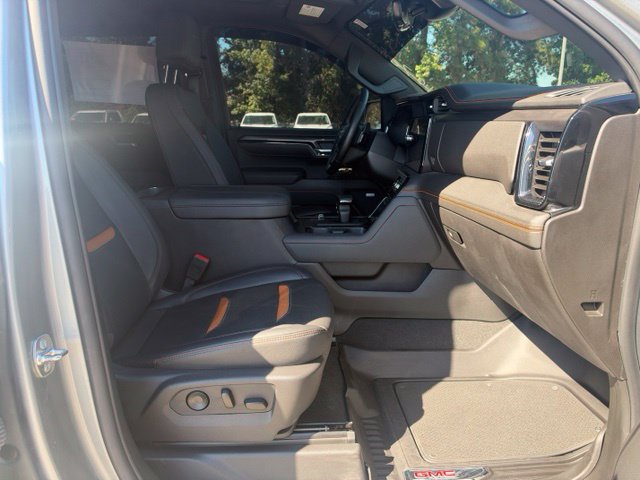 Used 2026 GMC Sierra 1500 AT4 w/ AT4 Premium Package AWD/4WD image 11