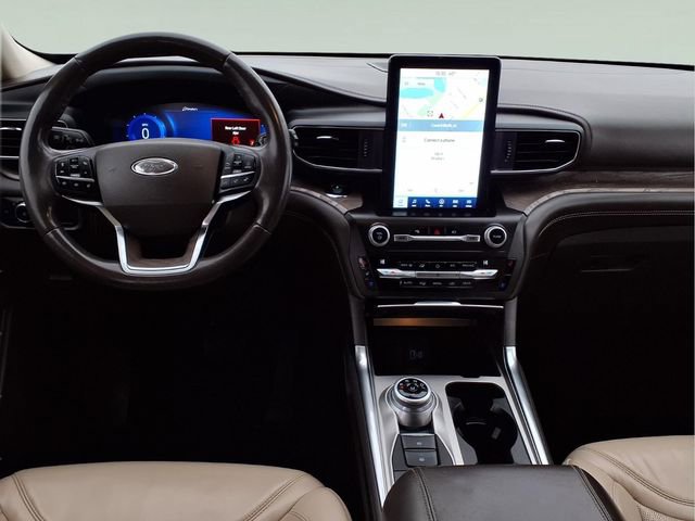Certified 2020 Ford Explorer Platinum w/ Premium Technology Package image 11