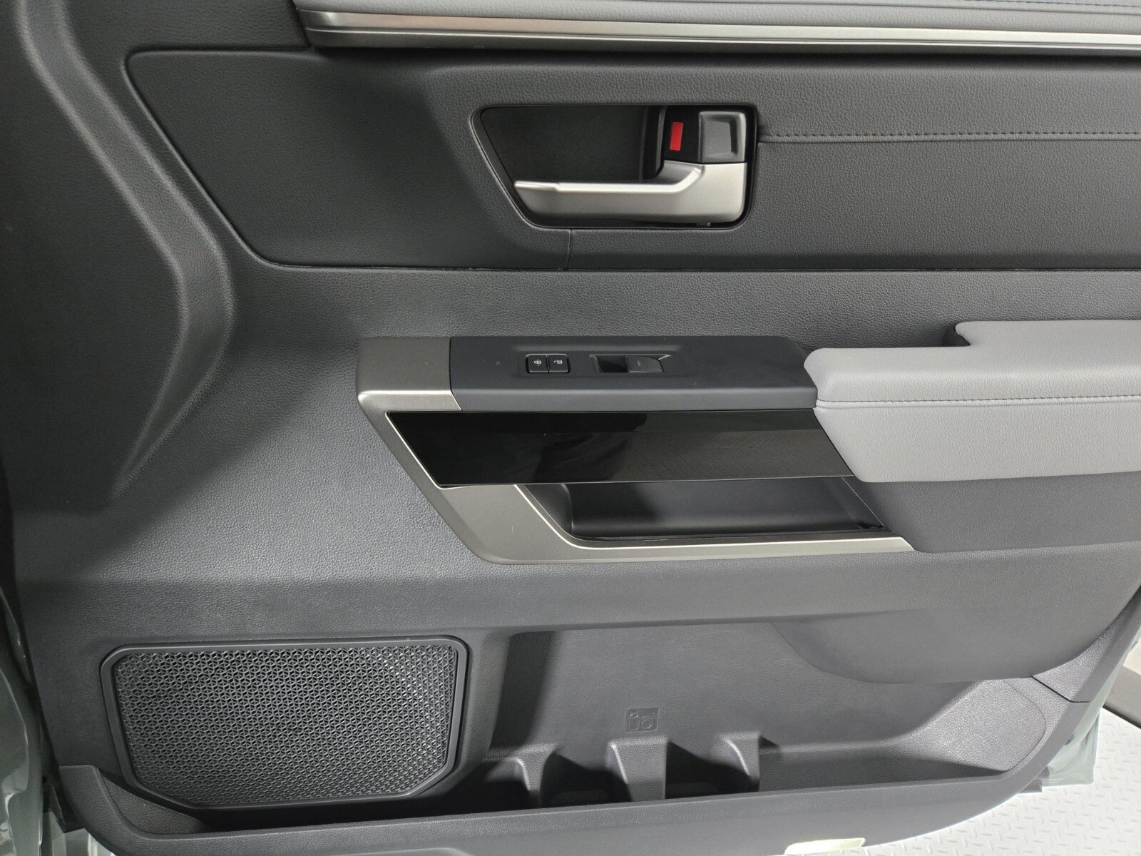 Used 2026 Toyota Tundra Limited image 17