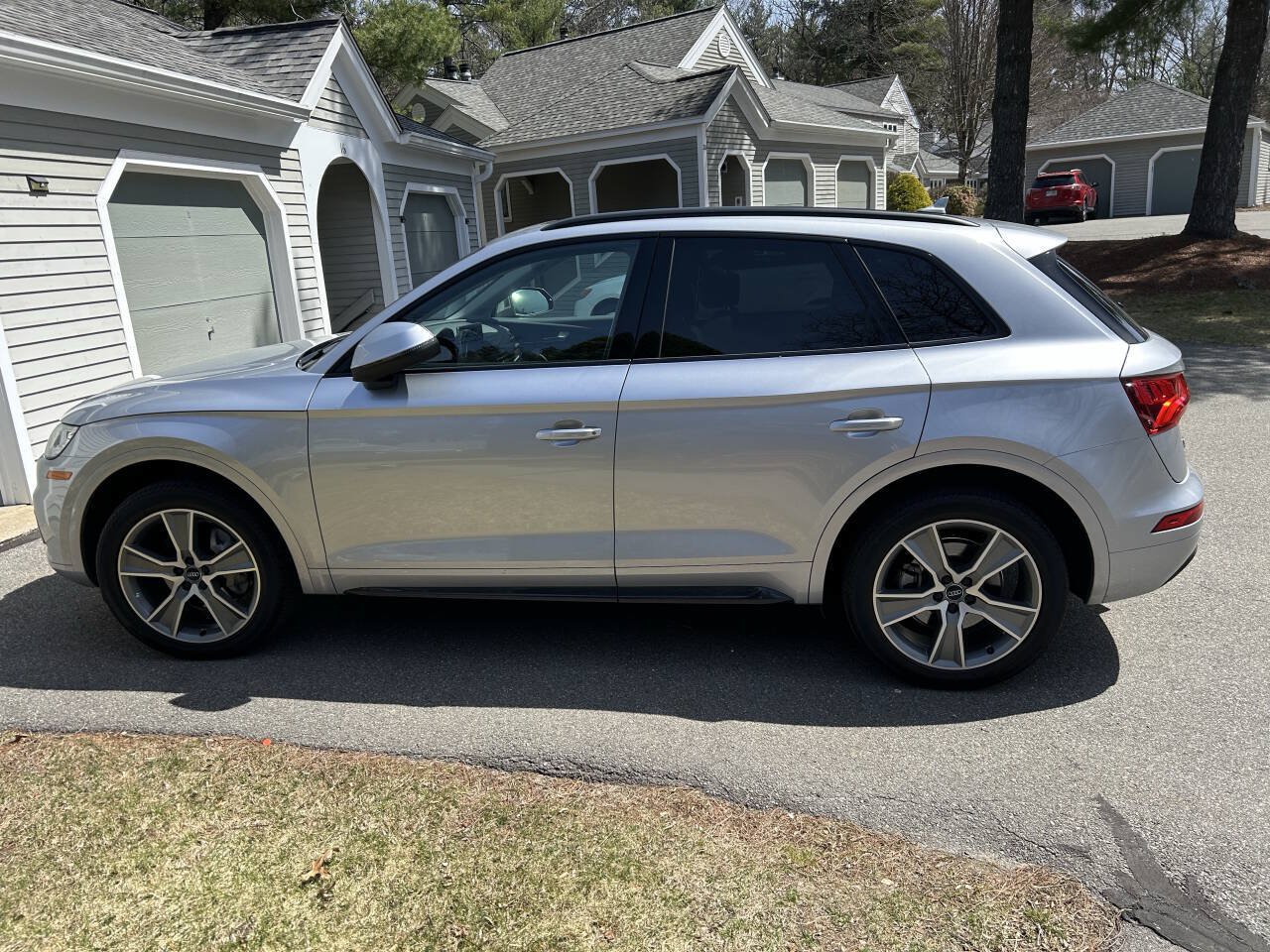 Used 2019 Audi Q5 2.0T Premium Plus w/ Premium Plus Package AWD/4WD image 20
