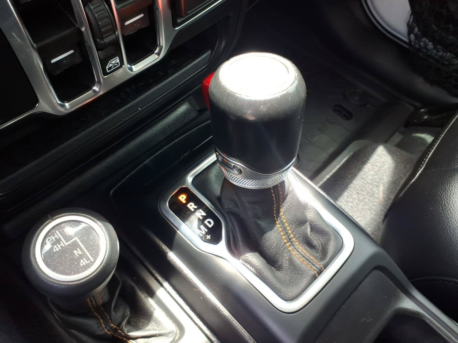 Used 2021 Jeep Gladiator Overland AWD/4WD image 7