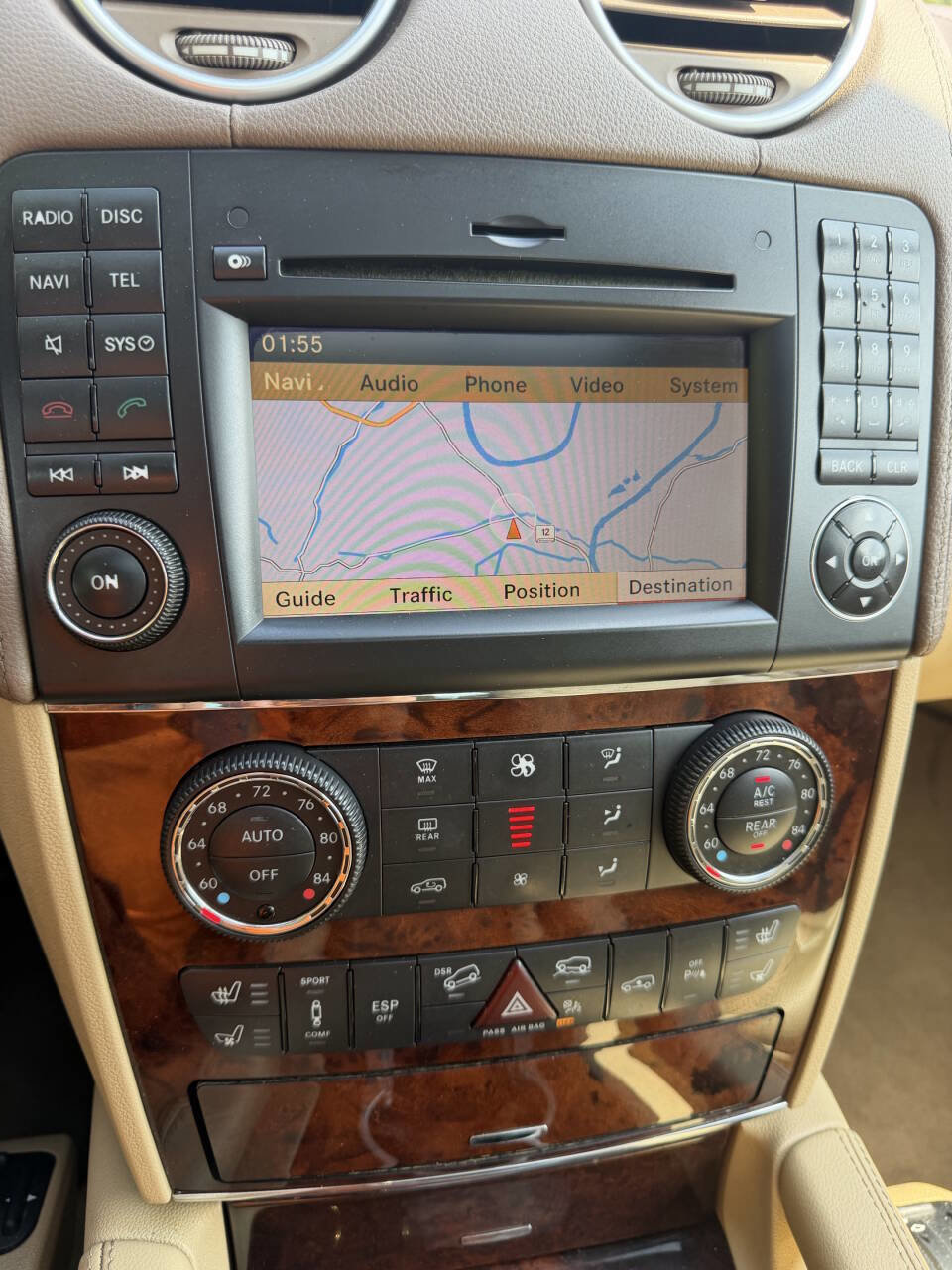 Used 2010 Mercedes-Benz GL 550 4MATIC image 35