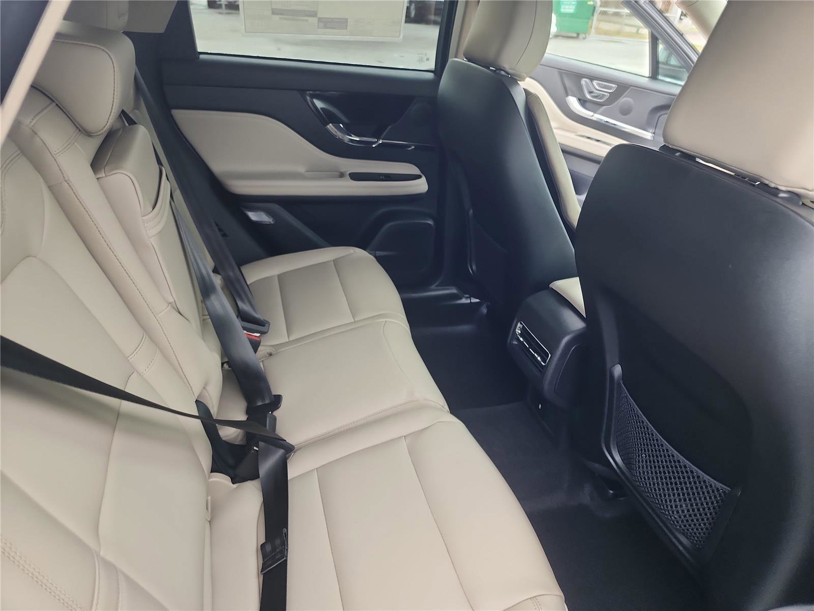 New 2026 Lincoln Corsair Premiere image 21