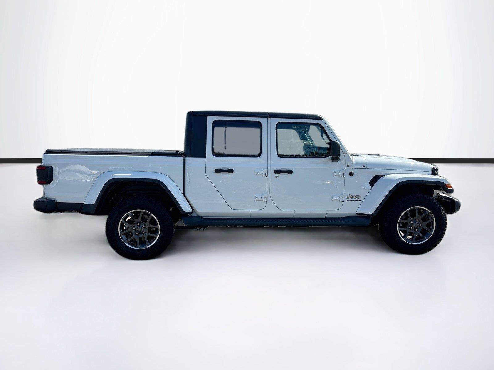 Used 2020 Jeep Gladiator Overland AWD/4WD image 8