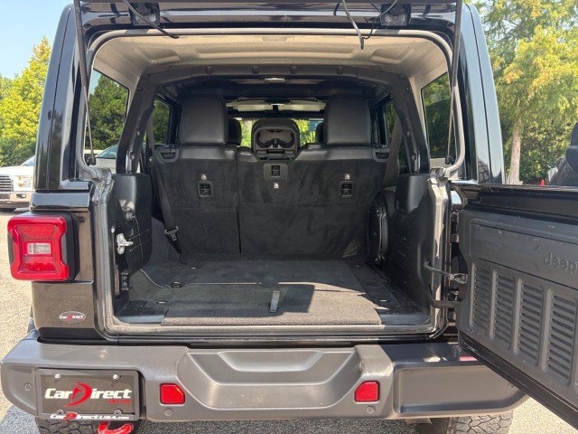 Used 2018 Jeep Wrangler Unlimited Sahara w/ Uconnect 4C Nav & Sound Group AWD/4WD image 14