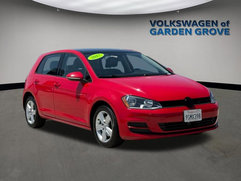 Used 2017 Volkswagen Golf Wolfsburg Edition FWD image 2