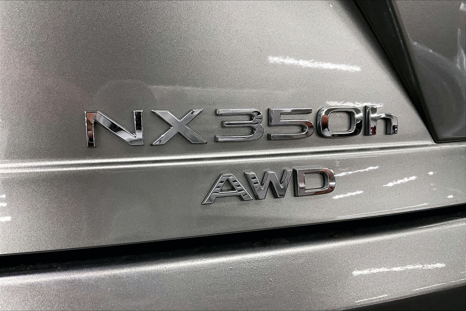 Used 2024 Lexus NX 350h AWD w/ Vision Package image 10