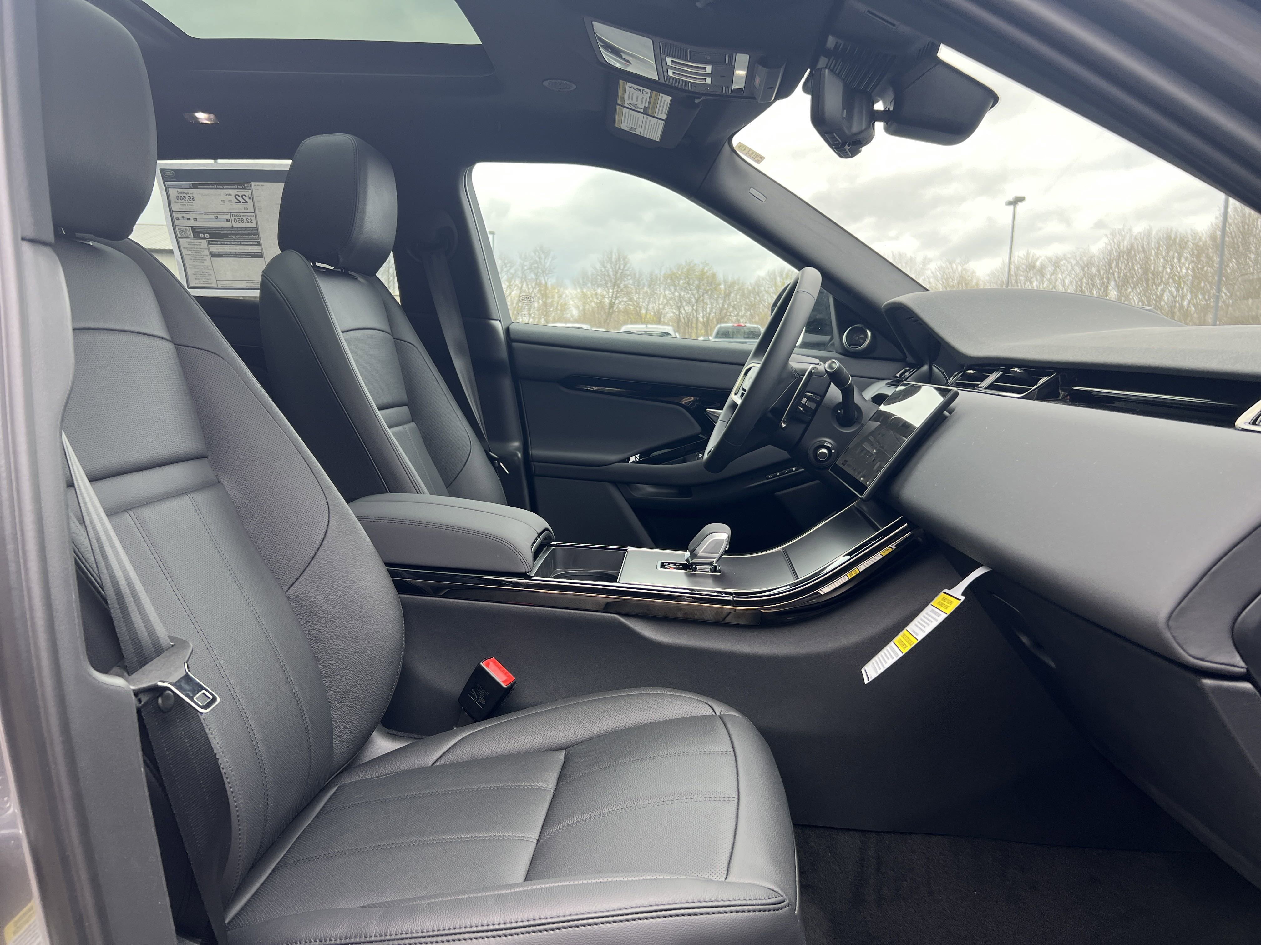 New 2026 Land Rover Range Rover Evoque Dynamic SE image 27