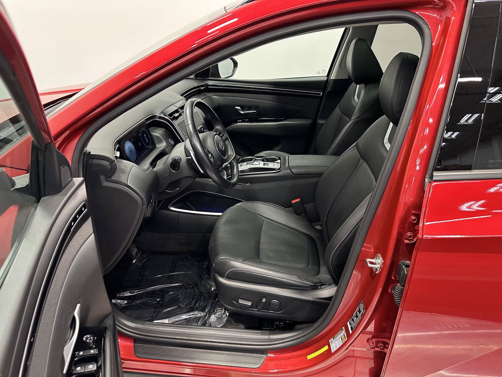 Used 2022 Hyundai Tucson Limited AWD/4WD image 14