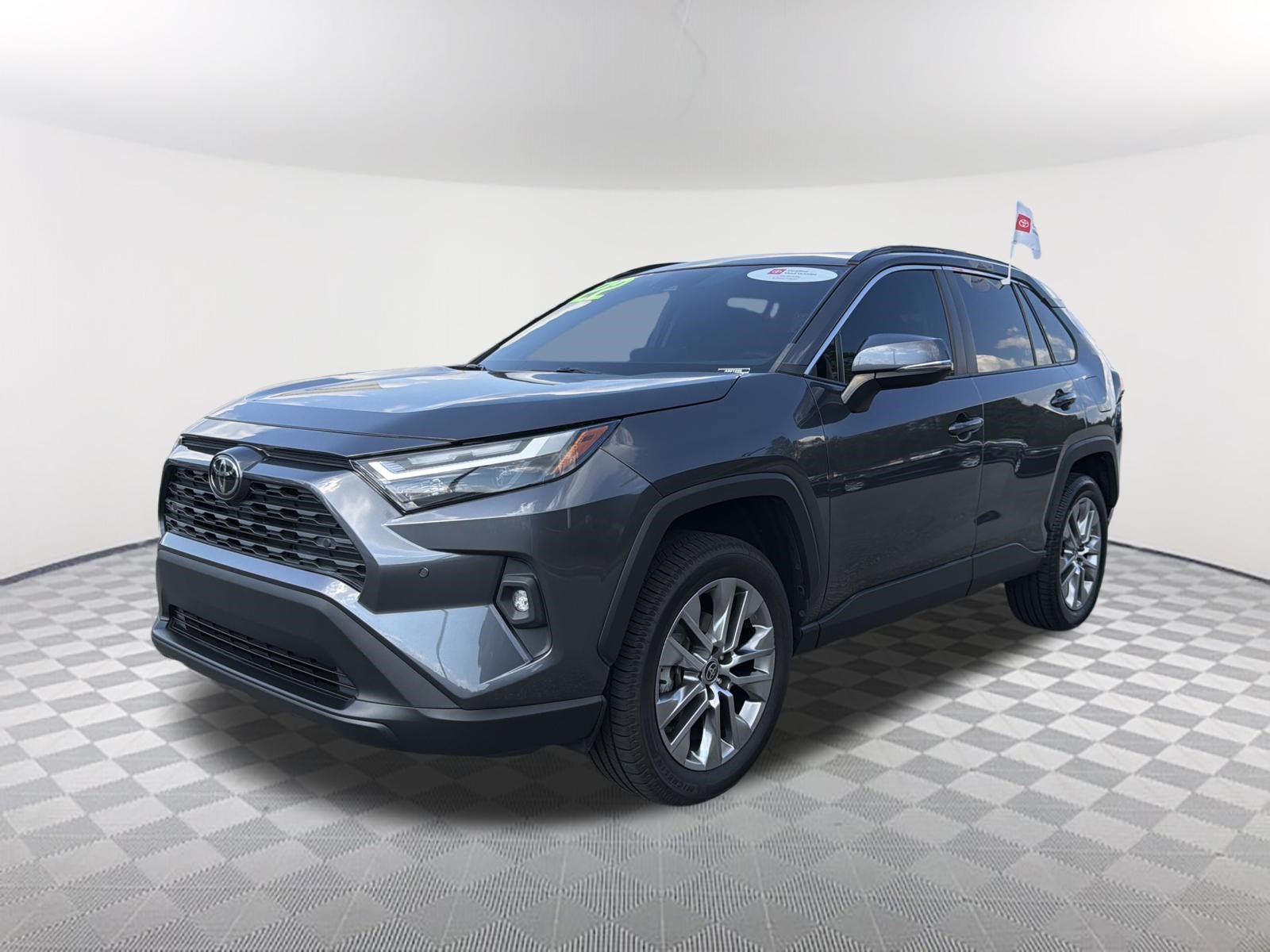 Certified 2022 Toyota RAV4 XLE Premium AWD/4WD image 3